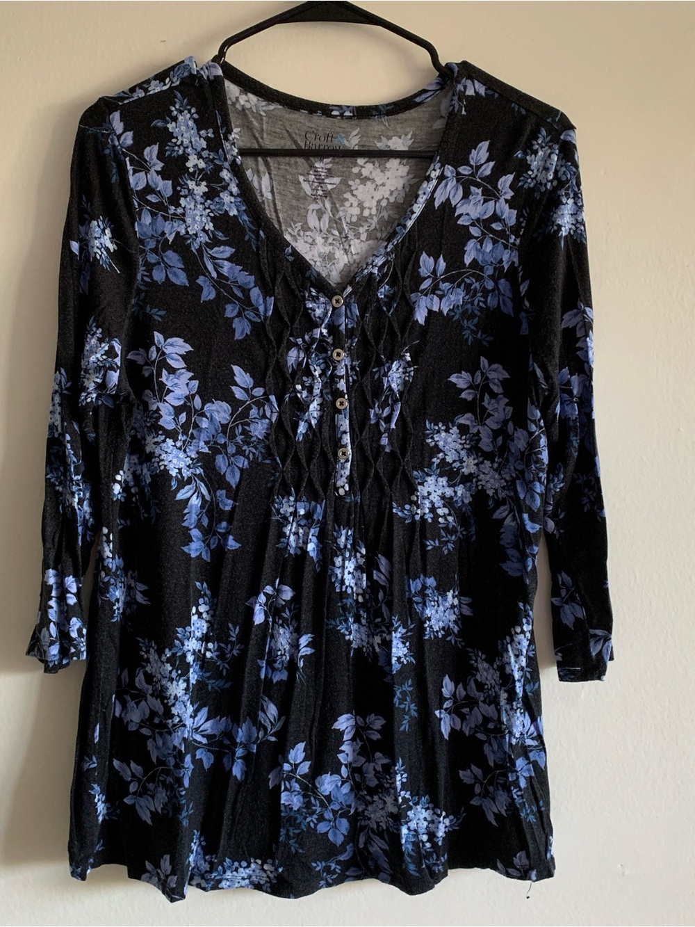 croft & barrow Black Top with Blue Floral Print